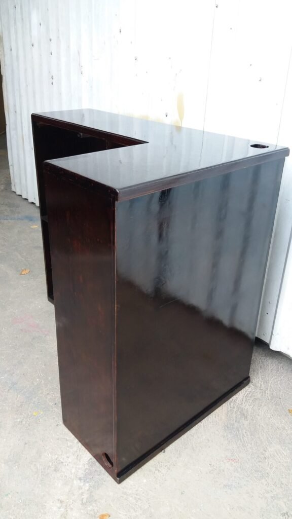 Mobiliario comercial 05