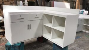 Mobiliario comercial 11
