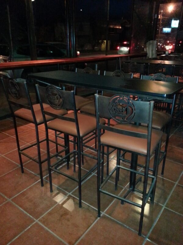 Mobiliario comercial 12
