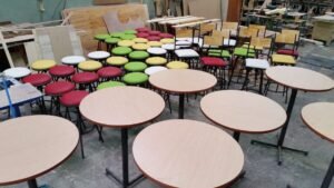 Mobiliario comercial 14