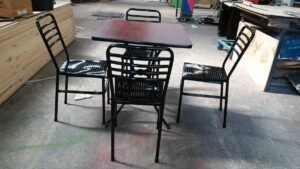 Mobiliario comercial 20